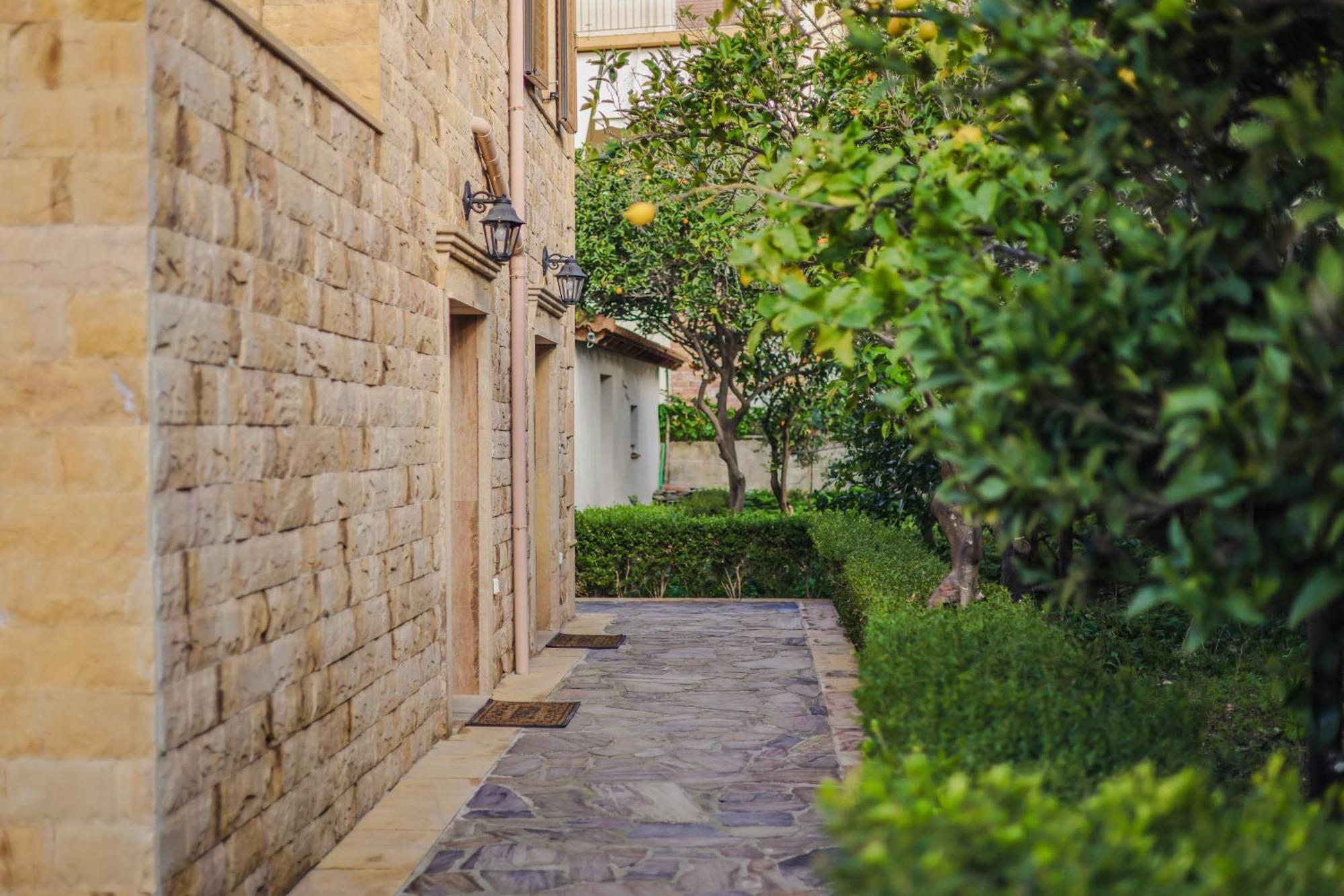 Archontiko Frideriki Luxury Apartments Chios Town Exterior foto